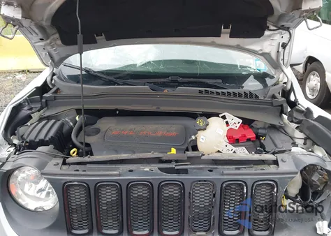 2018 Jeep Renegade Altitude 4X4 z USA, uszkodzony, nr VIN ZACCJBBB0JPH13481